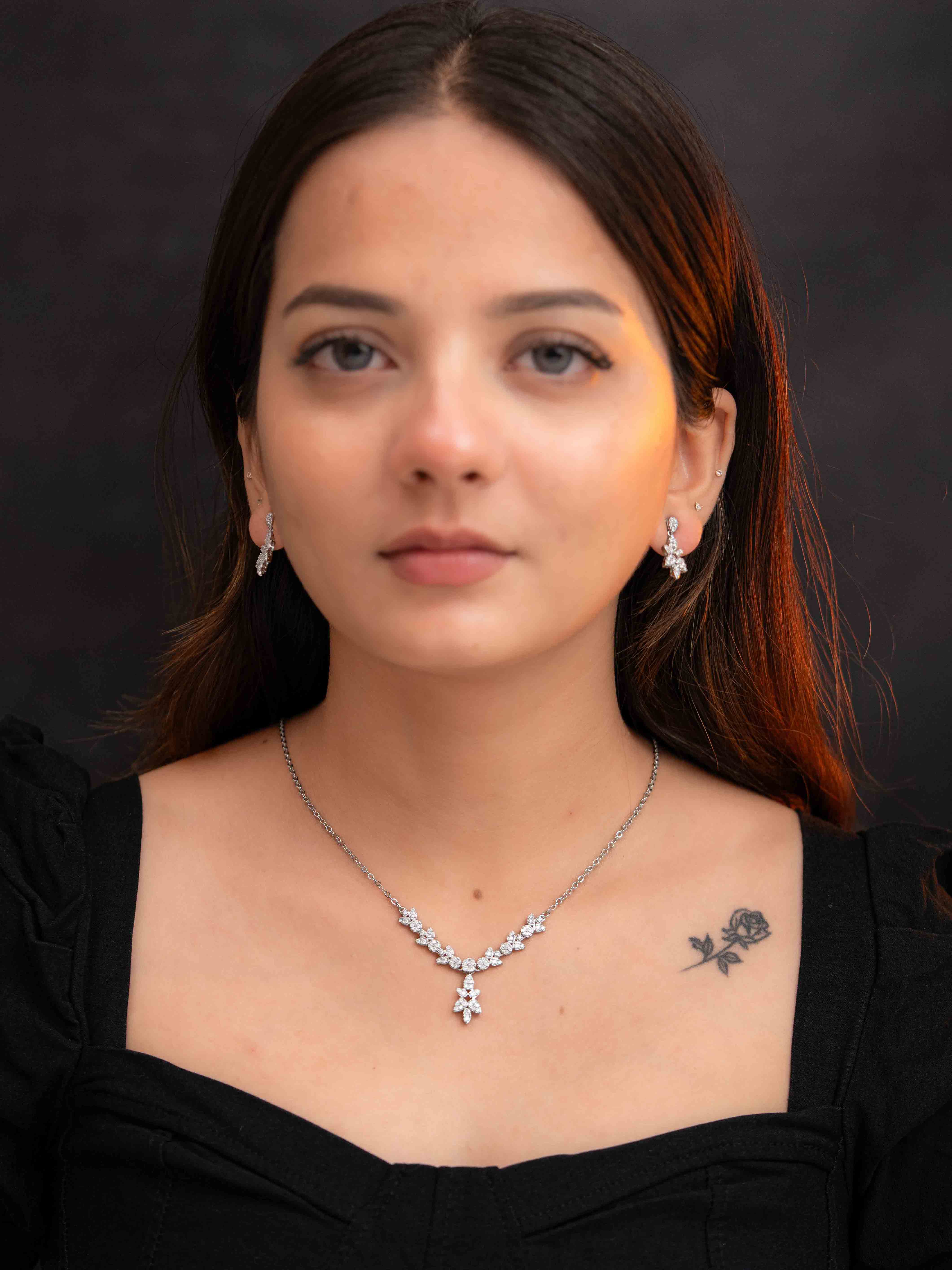 Alya Silver Necklace Set - Image 3